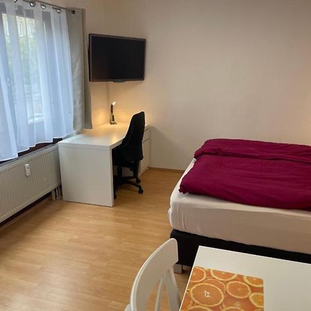Zimmer Im Herzen Von Durlach Karlsruhe Esterno foto
