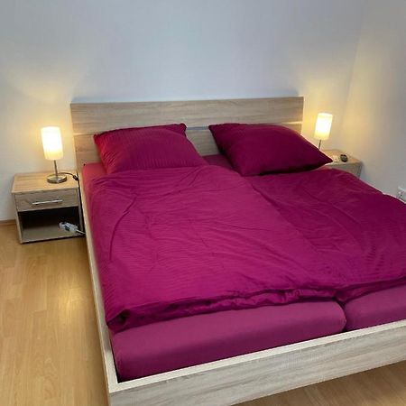 Zimmer Im Herzen Von Durlach Karlsruhe Esterno foto